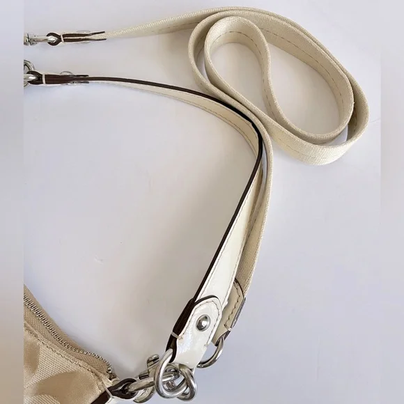 Coach Cream and Tan Shoulder Bag - Picture 10 of 11